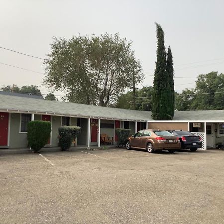 Independence Courthouse Motel Exterior foto